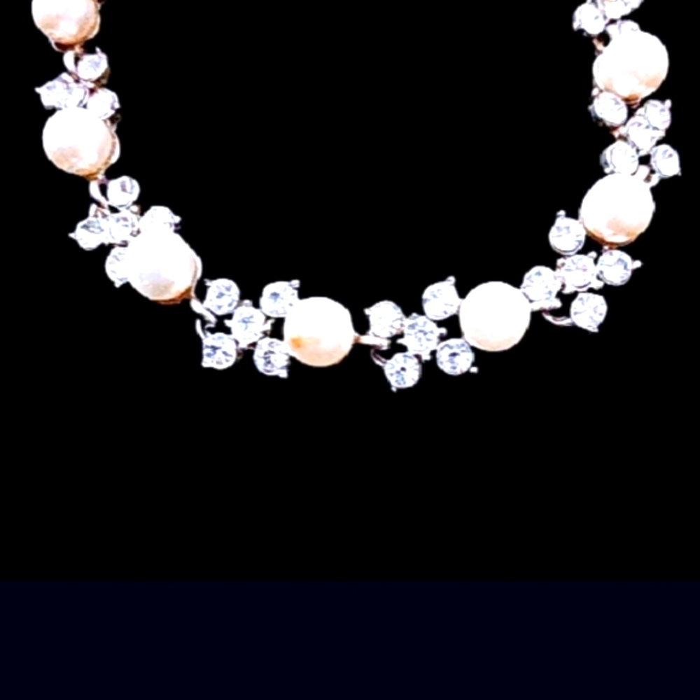 Quality Costume Jewelry Bracelet